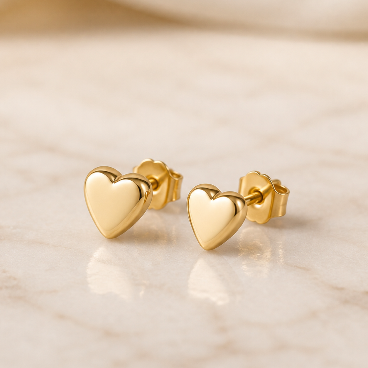 333 Gold Herz Ohrstecker - Detailansicht