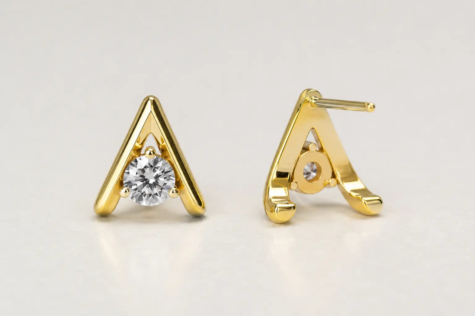 14K Gold A Ohrstecker mit zertifiziertem Moissanit | Flora Diamonds Flora Diamonds